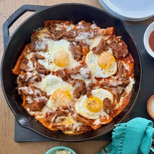 Birriaquiles (Chilaquiles)