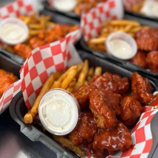 10 Boneless + papas ind.