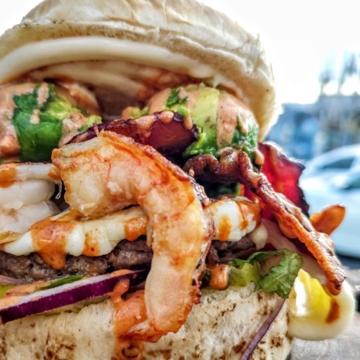 Mar y Tierra Burguer  