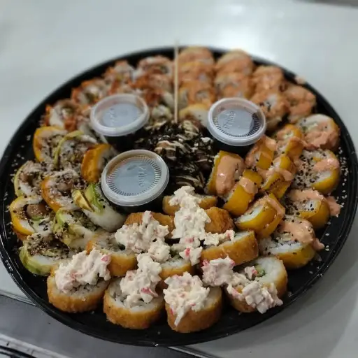 Charola para 8 personas 