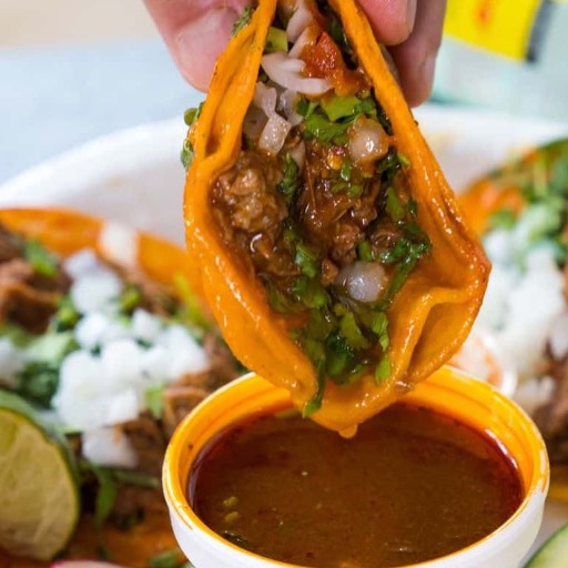 3Tacos Blandos +Consome Chico