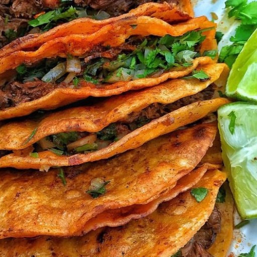 4 Tacos dorados+Consome chico