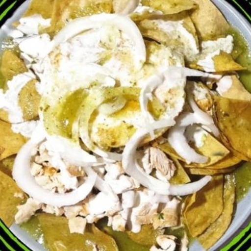 Chilaquiles Mixtos (Pechuga y Huevo)