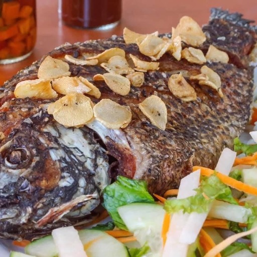 Mojarra al mojo de ajo