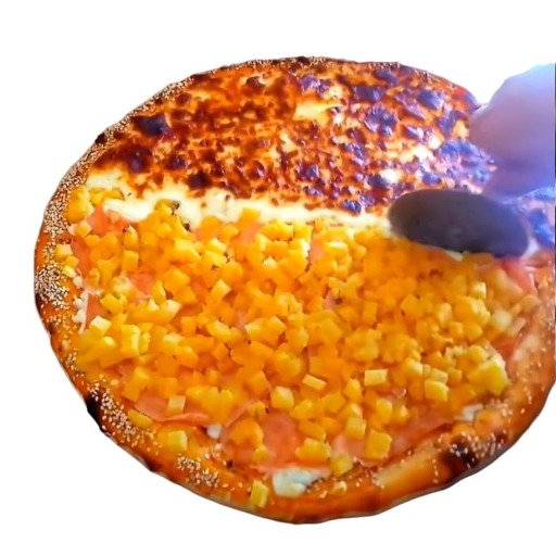 Pizza 3 quesos mitad hawaiana orilla rellena de queso 