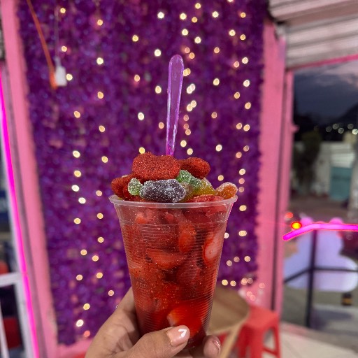 Fresas con chamoy 