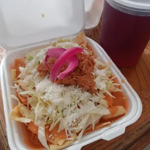 Chilaquiles rojos salsa habanero 