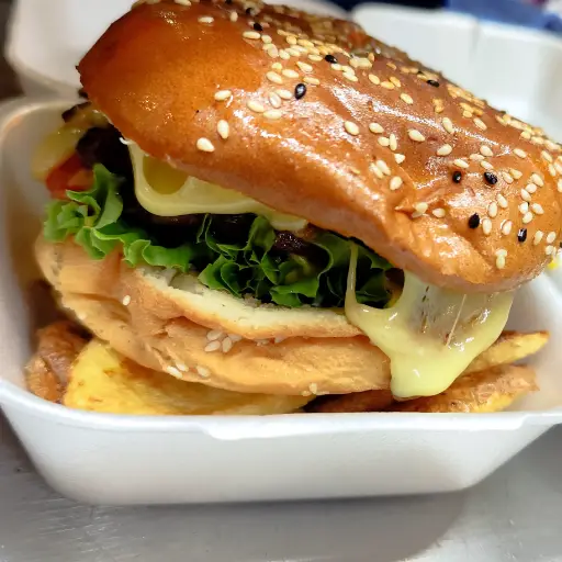 Hamburguesa Carnivora (doble carne+pierna y queso)