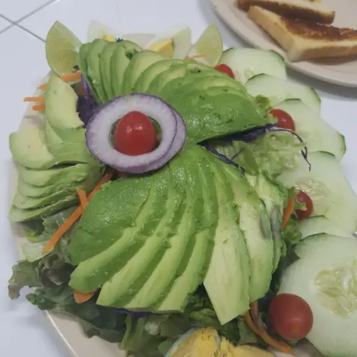 ENSALADA DE AGUACATE