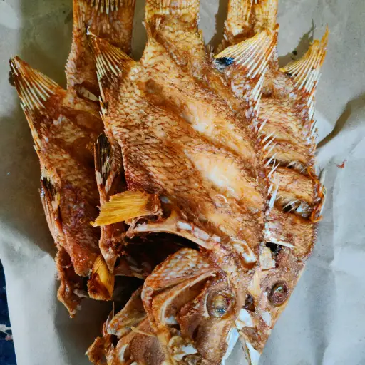 Pescado frito el kilo 300$