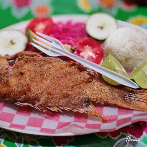 Pescado frito al mojo de ajo órden.