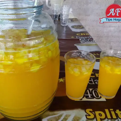 Agua de piña
