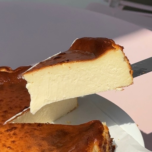 Tarta vasca (rebanada)