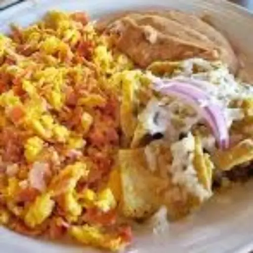 HUEVOS REVUELTOS CON EXTRA