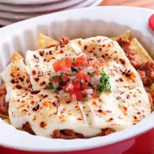 NACHOS CON QUESO